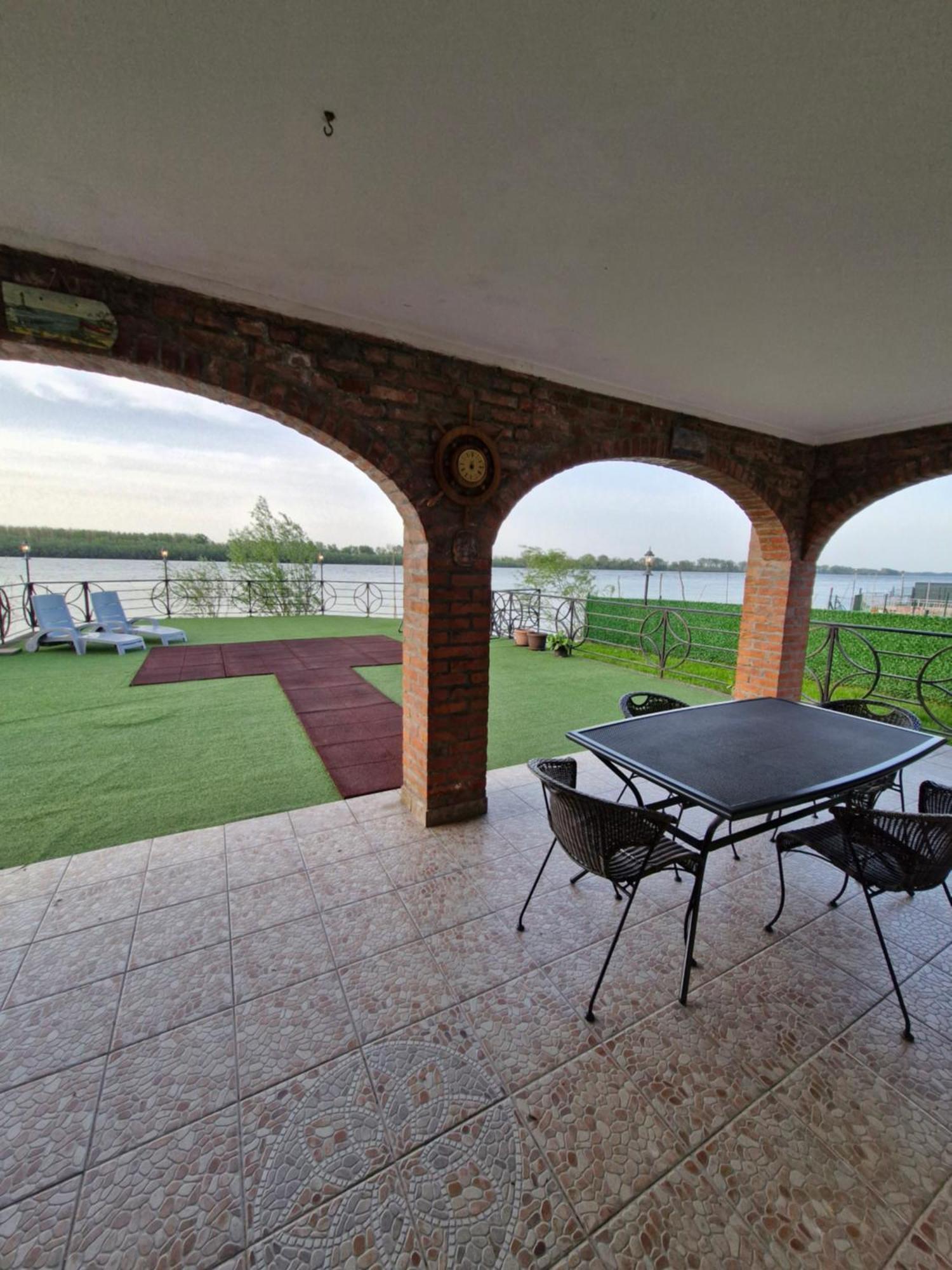 Vila Soleil Smederevo Exterior foto